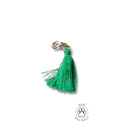 Fűzöld rojt charm 