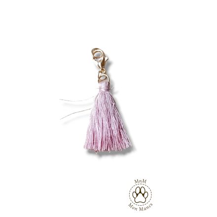 Rózsaszín rojt charm 